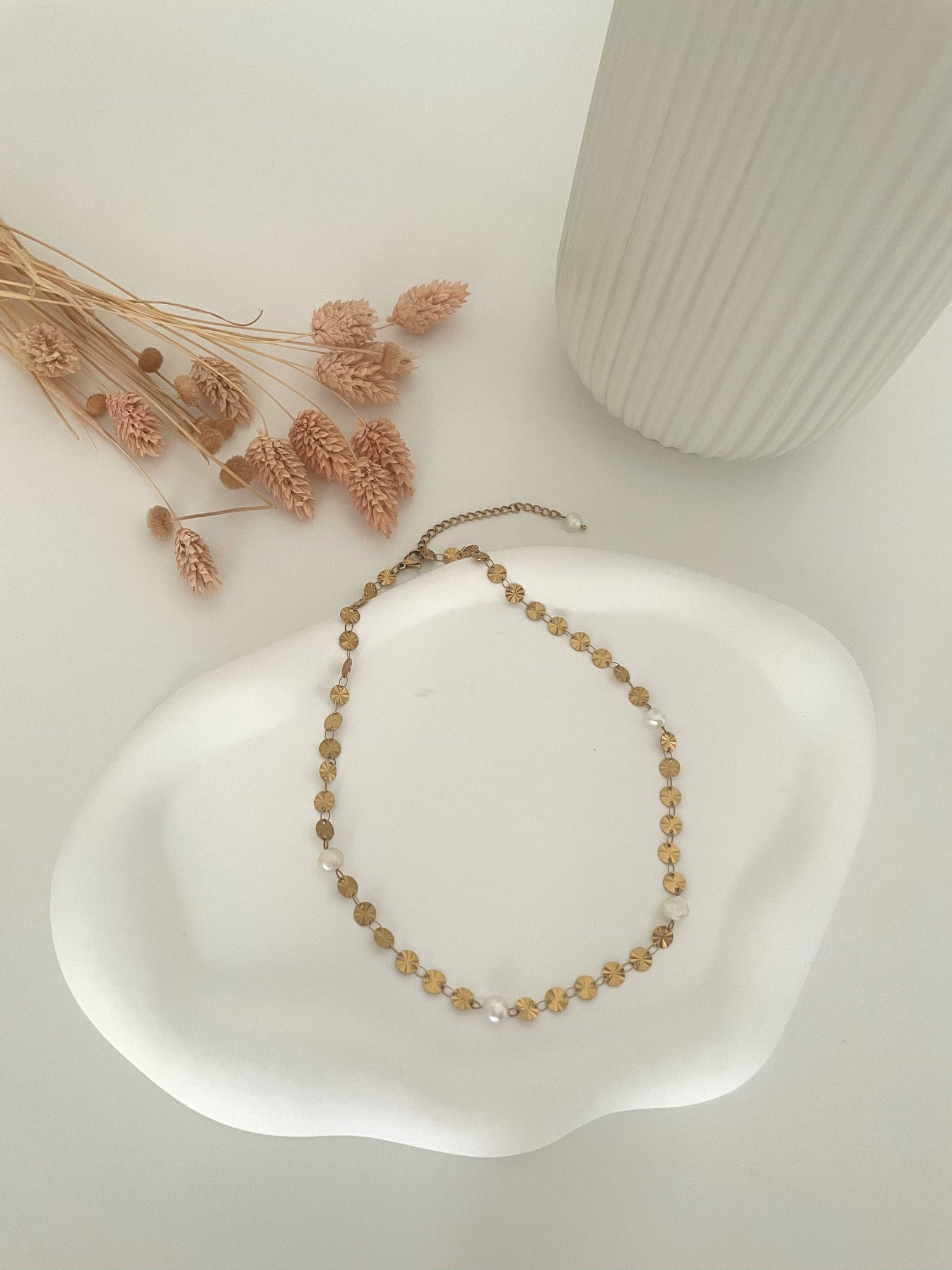 Collares